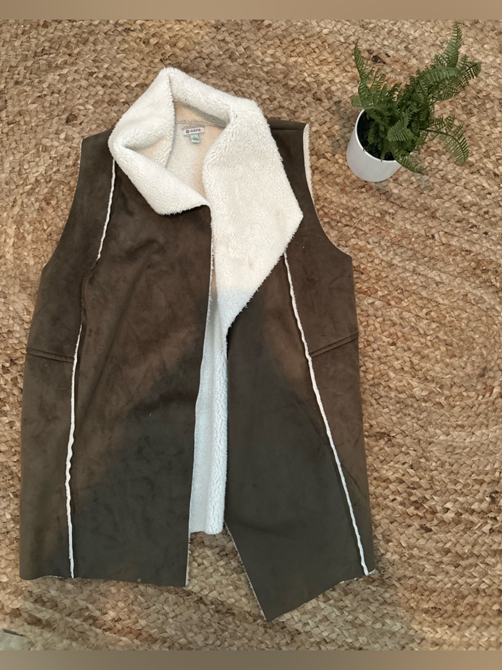 SUEDE SHERPA VEST